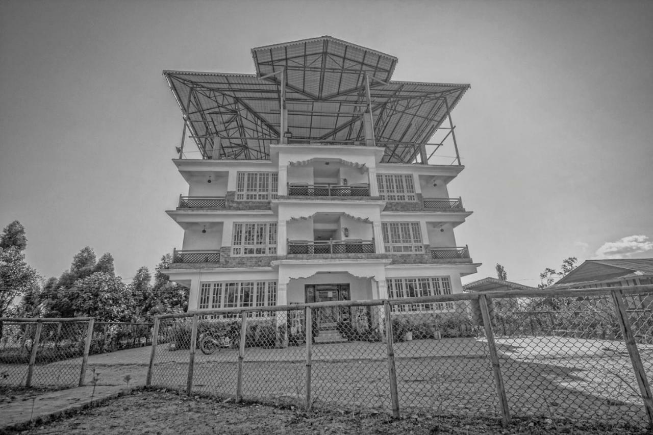The Pelling Resort Exteriér fotografie